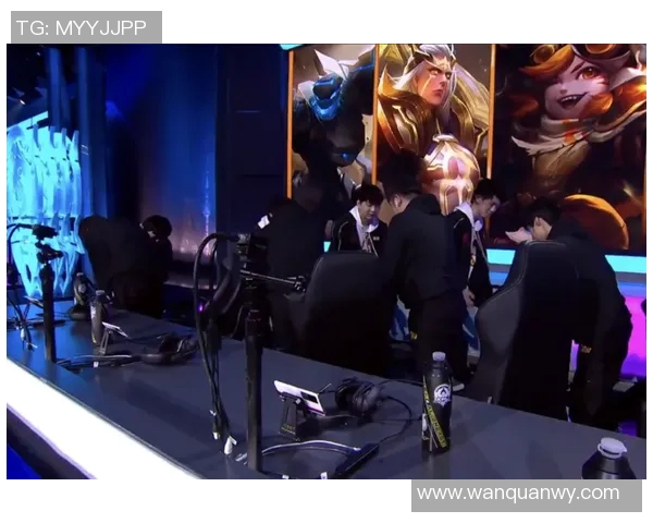 重庆足球队的崛起之路：从低谷到巅峰的奋斗与荣耀